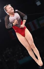 《女巨人游乐场》更新：新增对话系统与全新HUD界面！